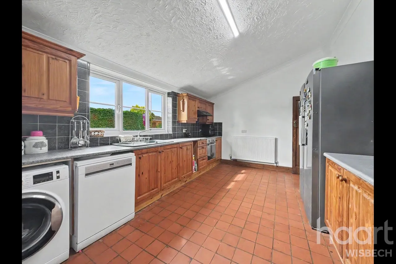 Front Road, Murrow, PE13, photo 10