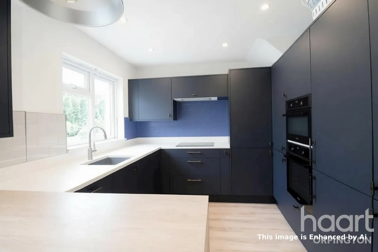 Chelsfield Lane, Orpington, BR5, photo 22