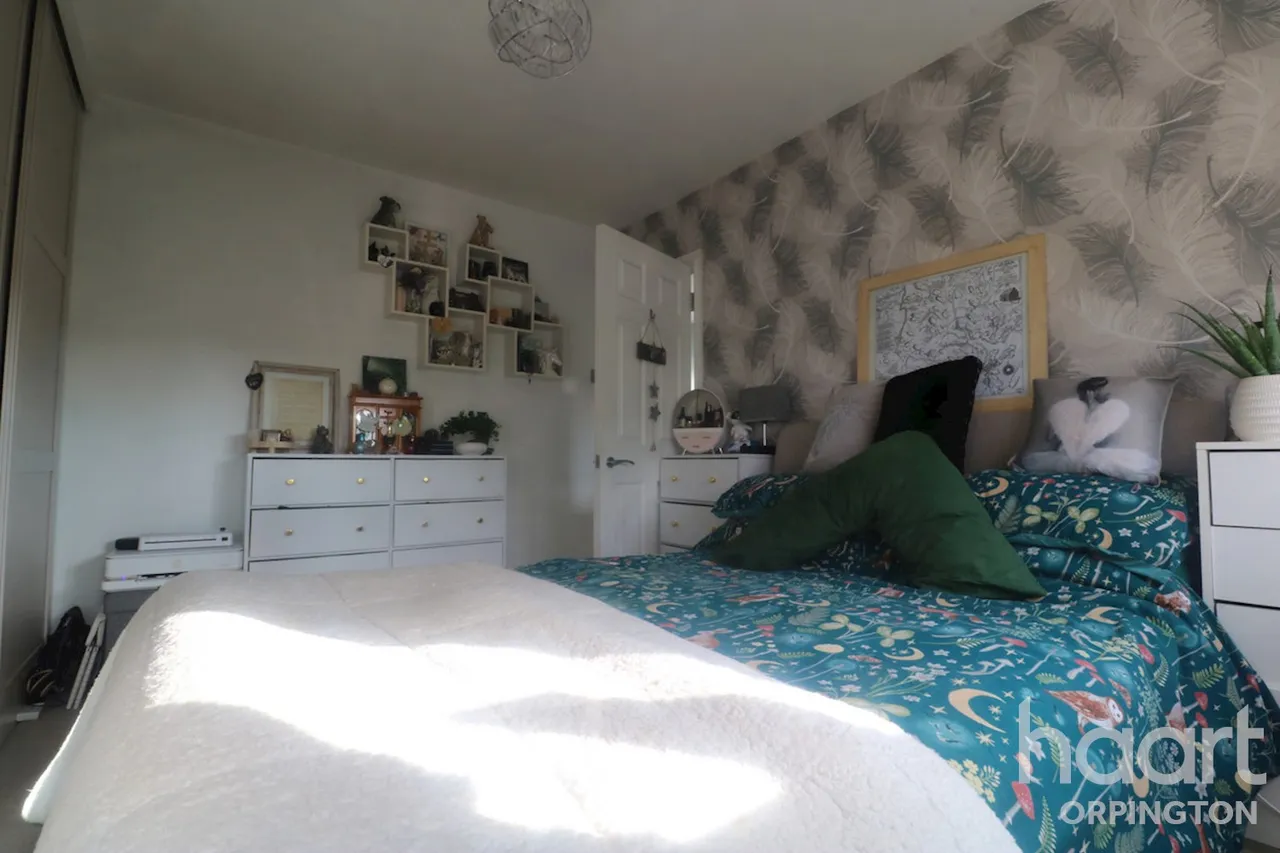 Chelsfield Lane, Orpington, BR5, photo 3