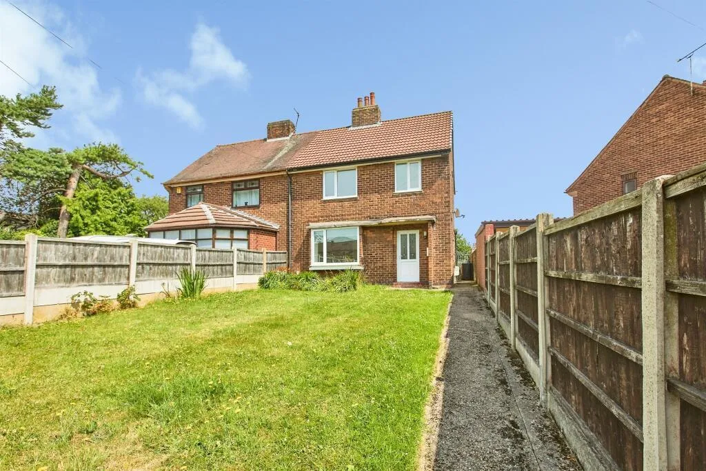 3 bed property to rent, Town Street, Pinxton, NG16