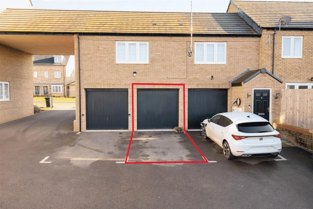 Irthlingborough Road North, Wellingborough, NN8, photo 13