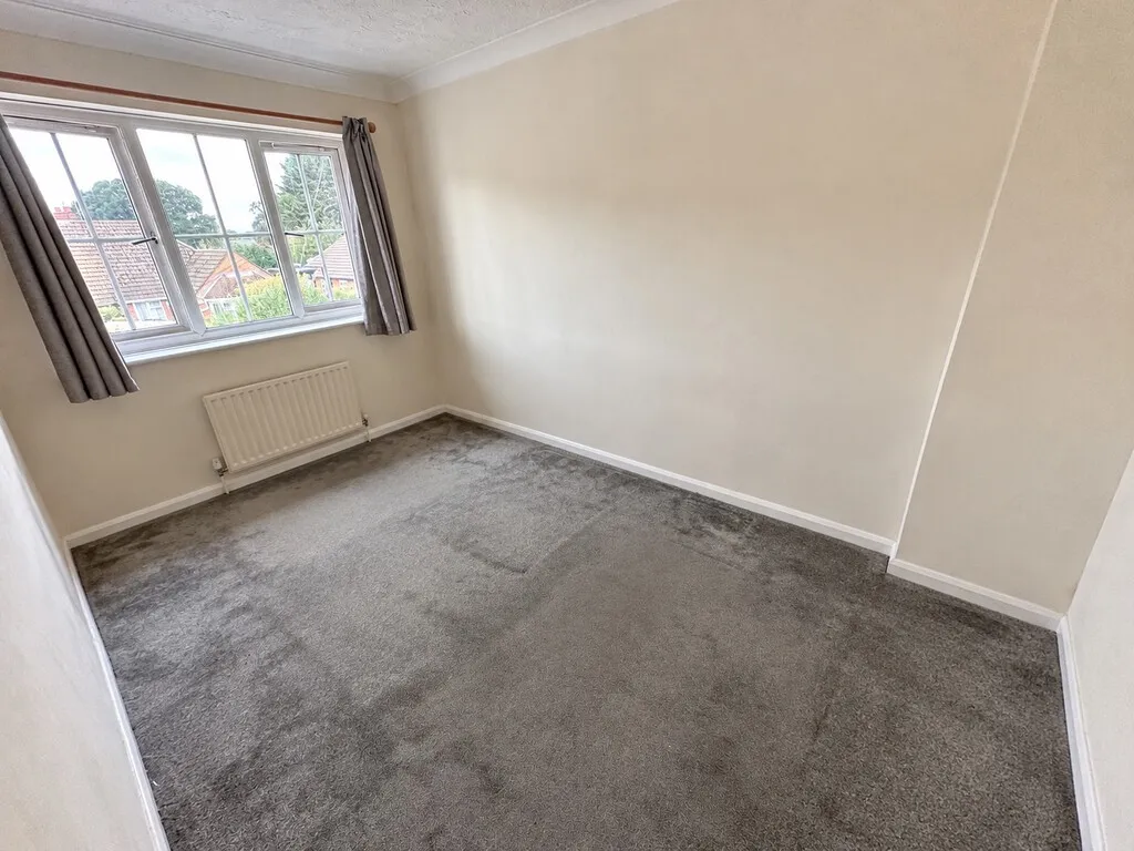 Frimley Green, Camberley, photo 10