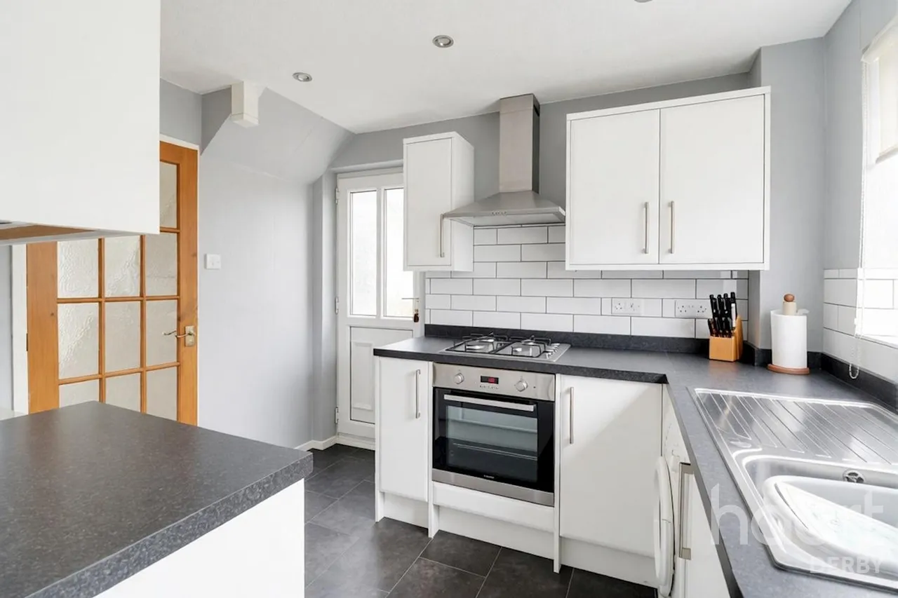 Heronswood Drive, Spondon, DE21, photo 6