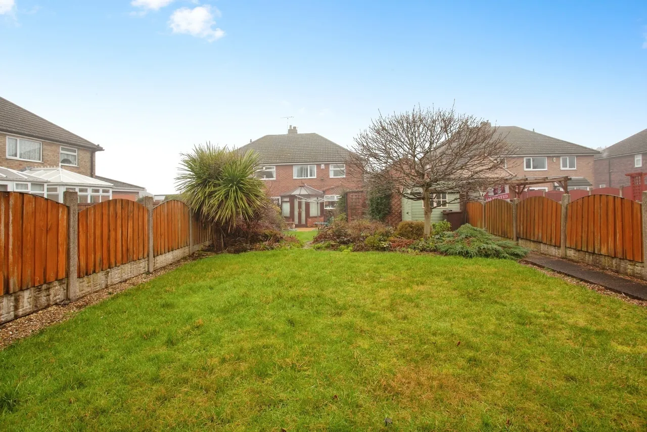 Carver Drive, Dinnington, Sheffield, South Yorkshire, S25, photo 2