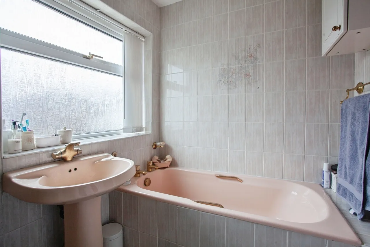 Carver Drive, Dinnington, Sheffield, South Yorkshire, S25, photo 17