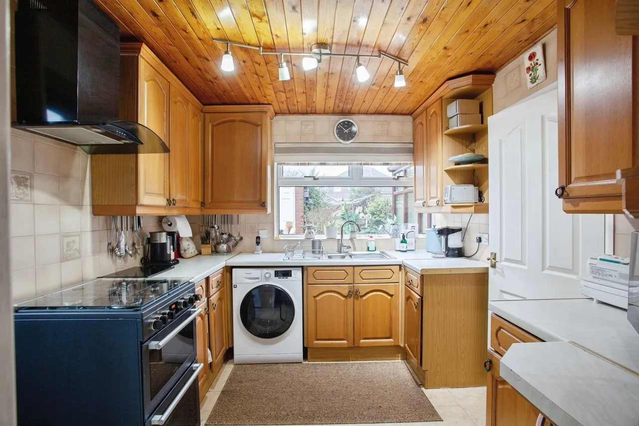 Carver Drive, Dinnington, Sheffield, South Yorkshire, S25, photo 9