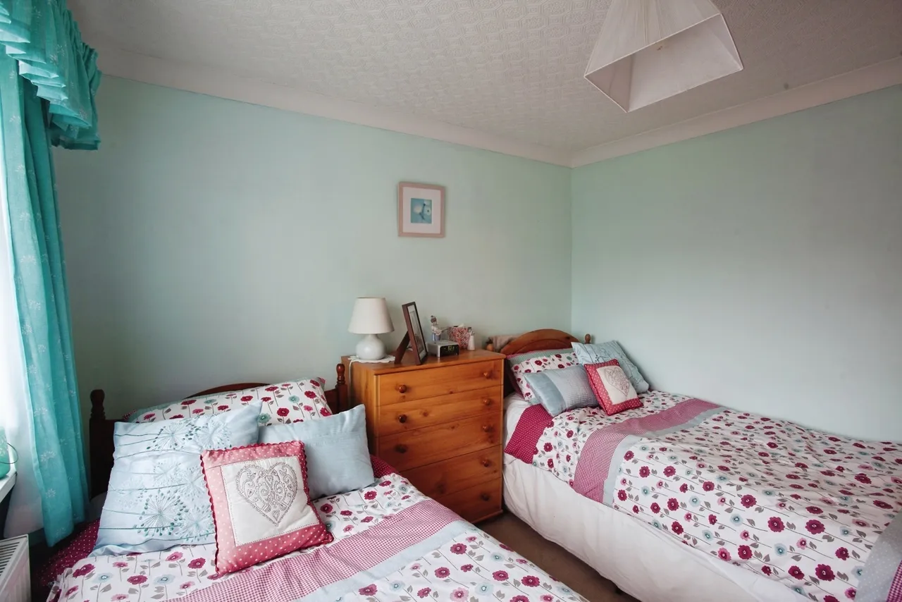 Carver Drive, Dinnington, Sheffield, South Yorkshire, S25, photo 14