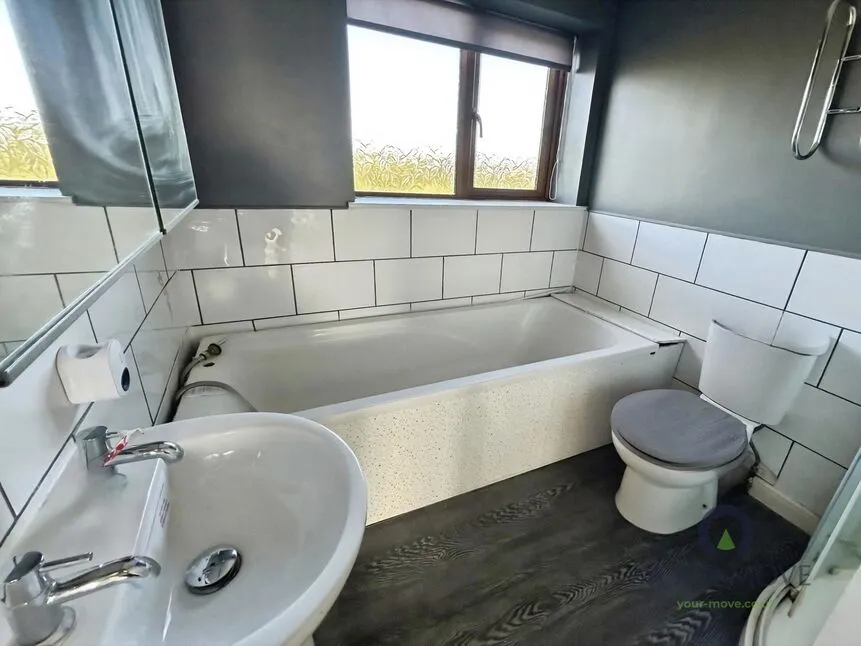 Louise Drive, Blurton, Staffordshire, ST3, photo 6