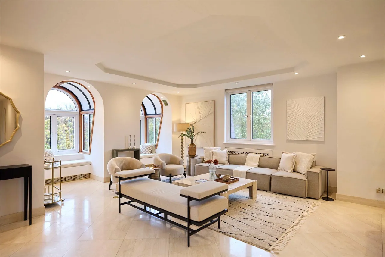 3 bed house to rent — Avenue Road, London, NW8