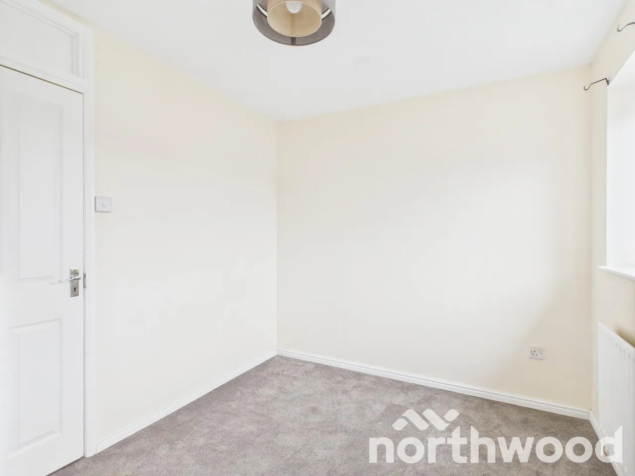 Falcon Way, South Ashford, TN23, photo 9