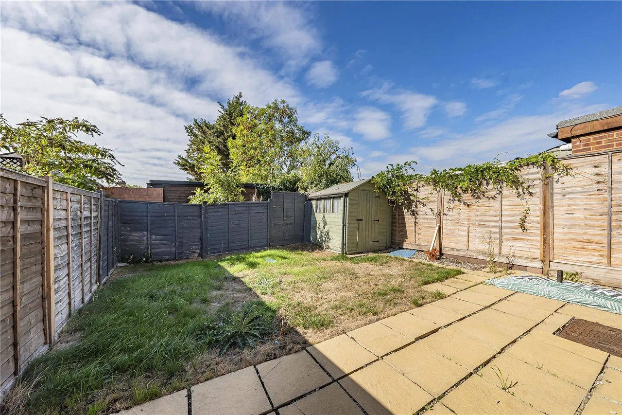 Mill Close, West Drayton, UB7, photo 5
