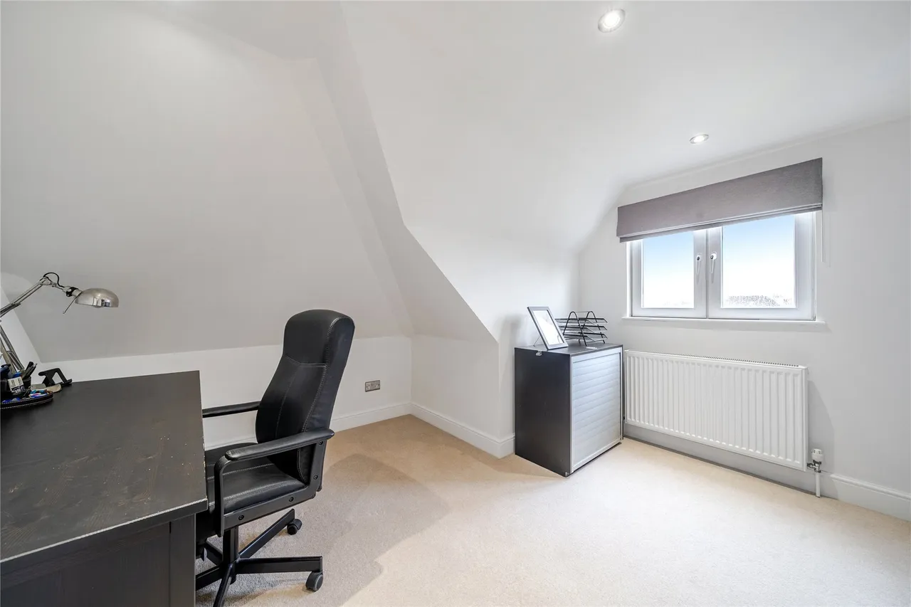 Broomhill Road, Orpington, Kent, BR6, photo 11