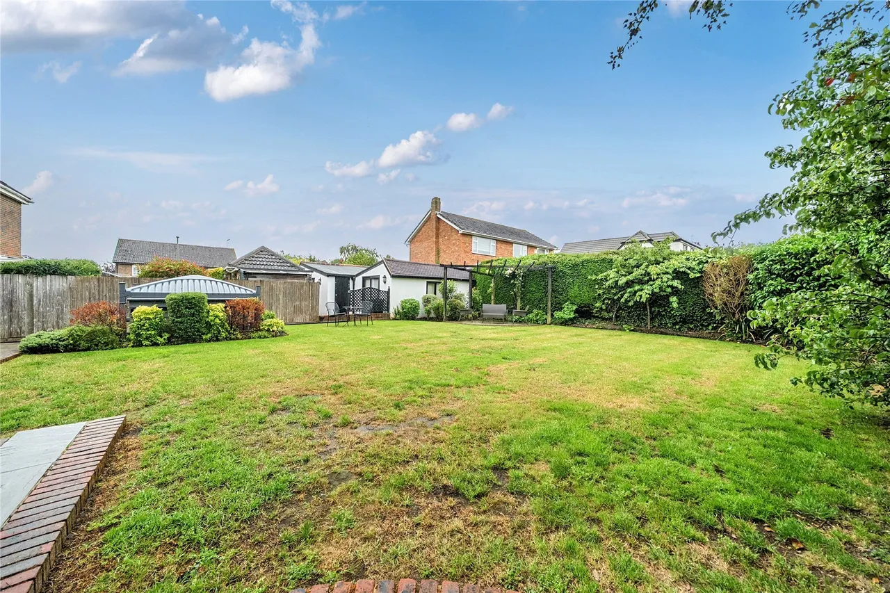 Broomhill Road, Orpington, Kent, BR6, photo 45