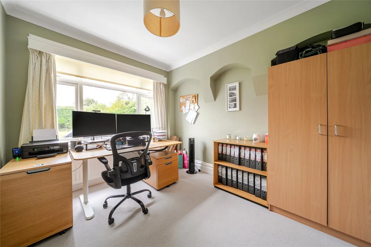 Broomhill Road, Orpington, Kent, BR6, photo 33
