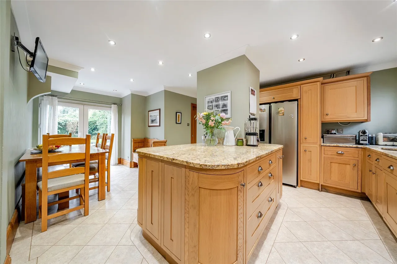Broomhill Road, Orpington, Kent, BR6, photo 4