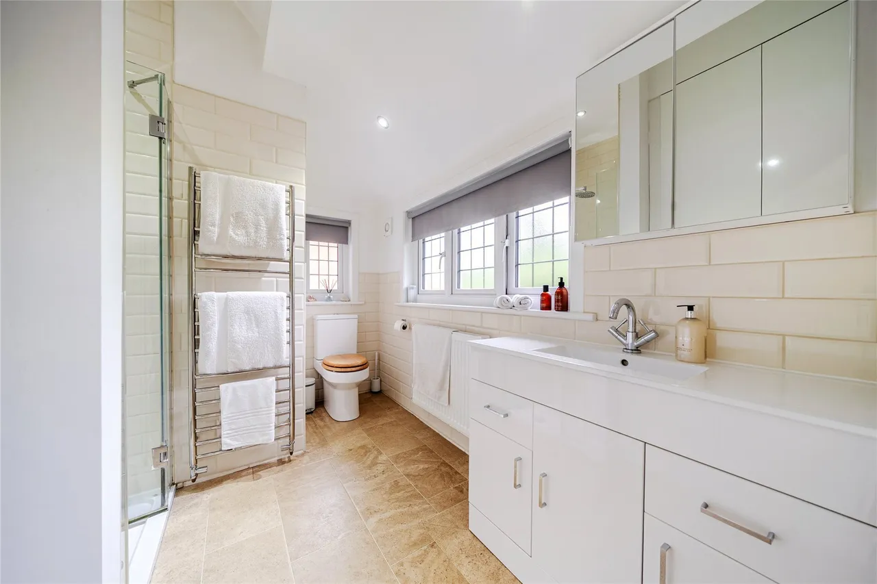 Broomhill Road, Orpington, Kent, BR6, photo 18