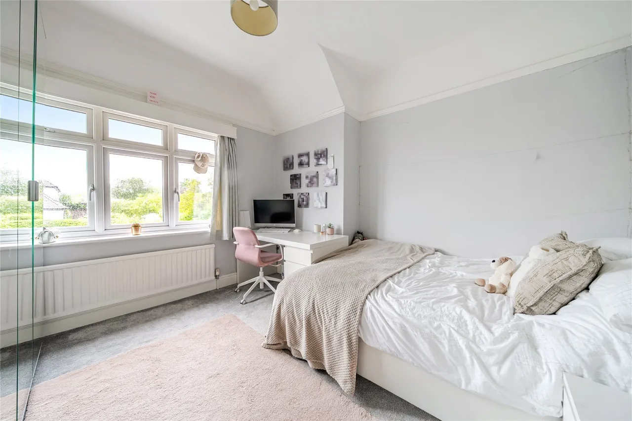 Broomhill Road, Orpington, Kent, BR6, photo 9