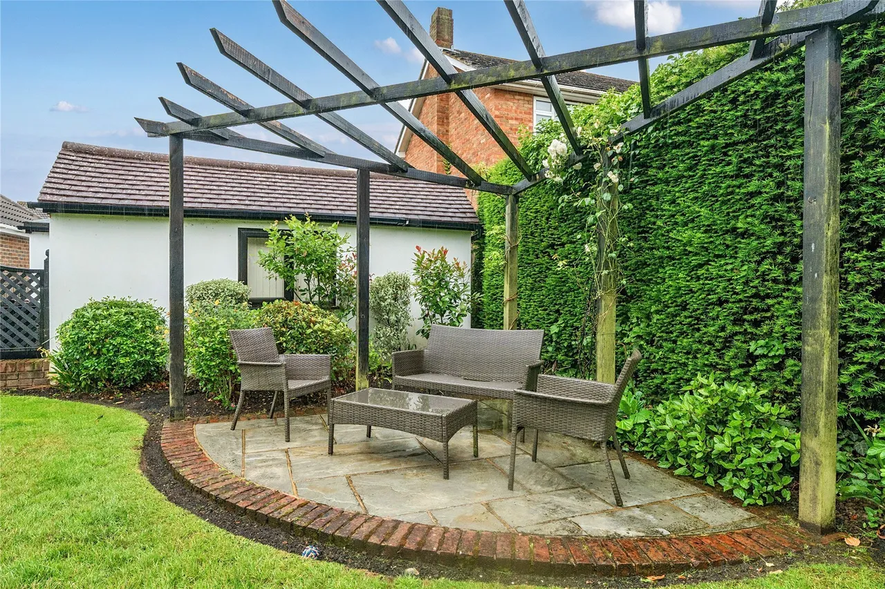 Broomhill Road, Orpington, Kent, BR6, photo 46