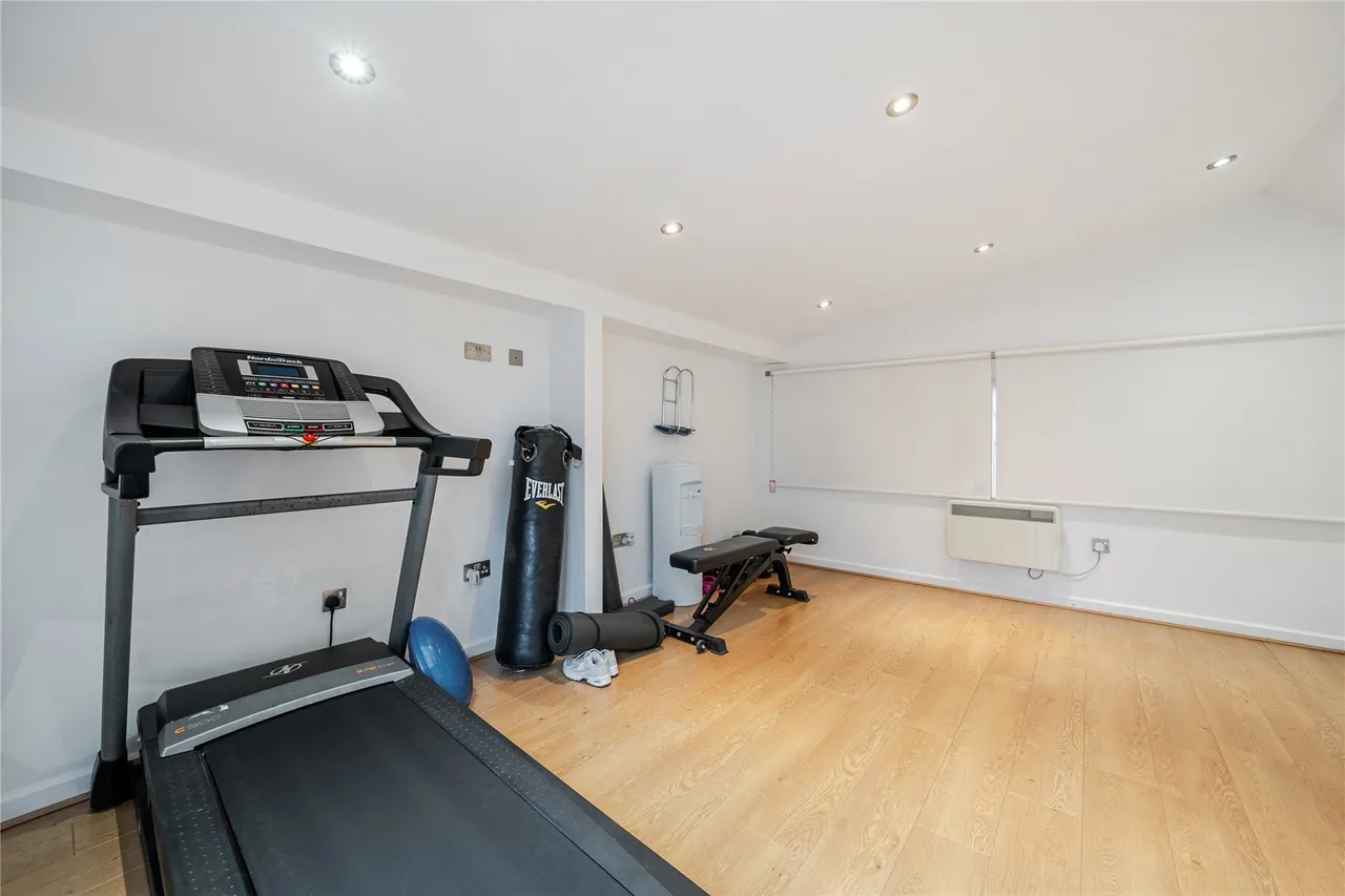 Broomhill Road, Orpington, Kent, BR6, photo 17