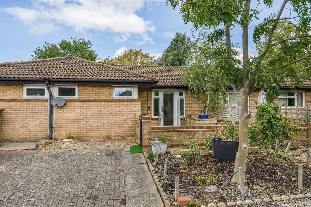 Dexter Avenue, Oldbrook, Milton Keynes, Buckinghamshire, MK6 2RZ, photo 8