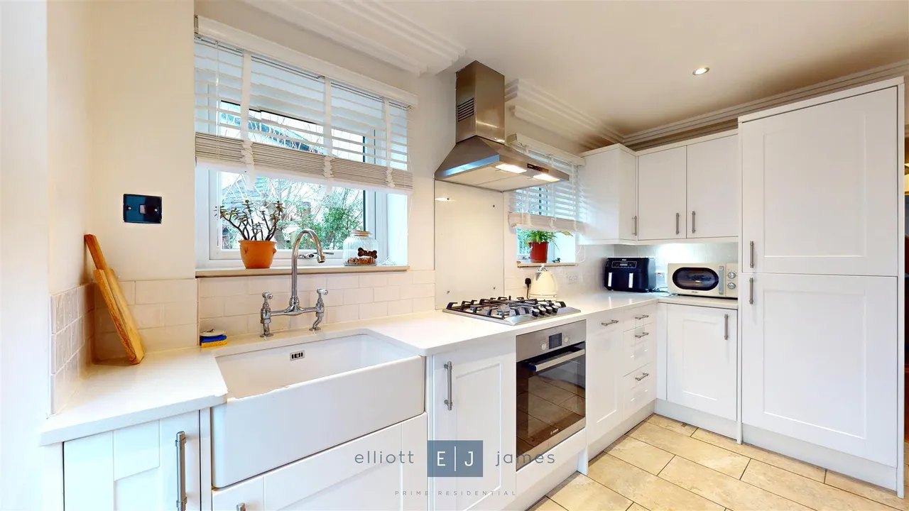 Smarts Lane, Loughton, photo 7
