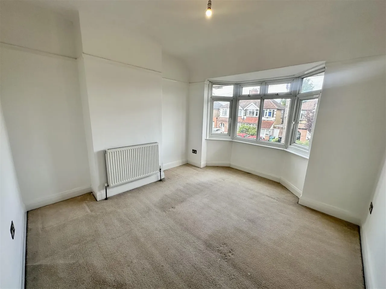 Meadow Road, Watford, photo 8