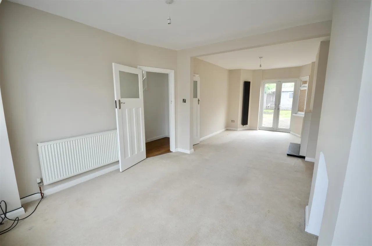 Meadow Road, Watford, photo 3