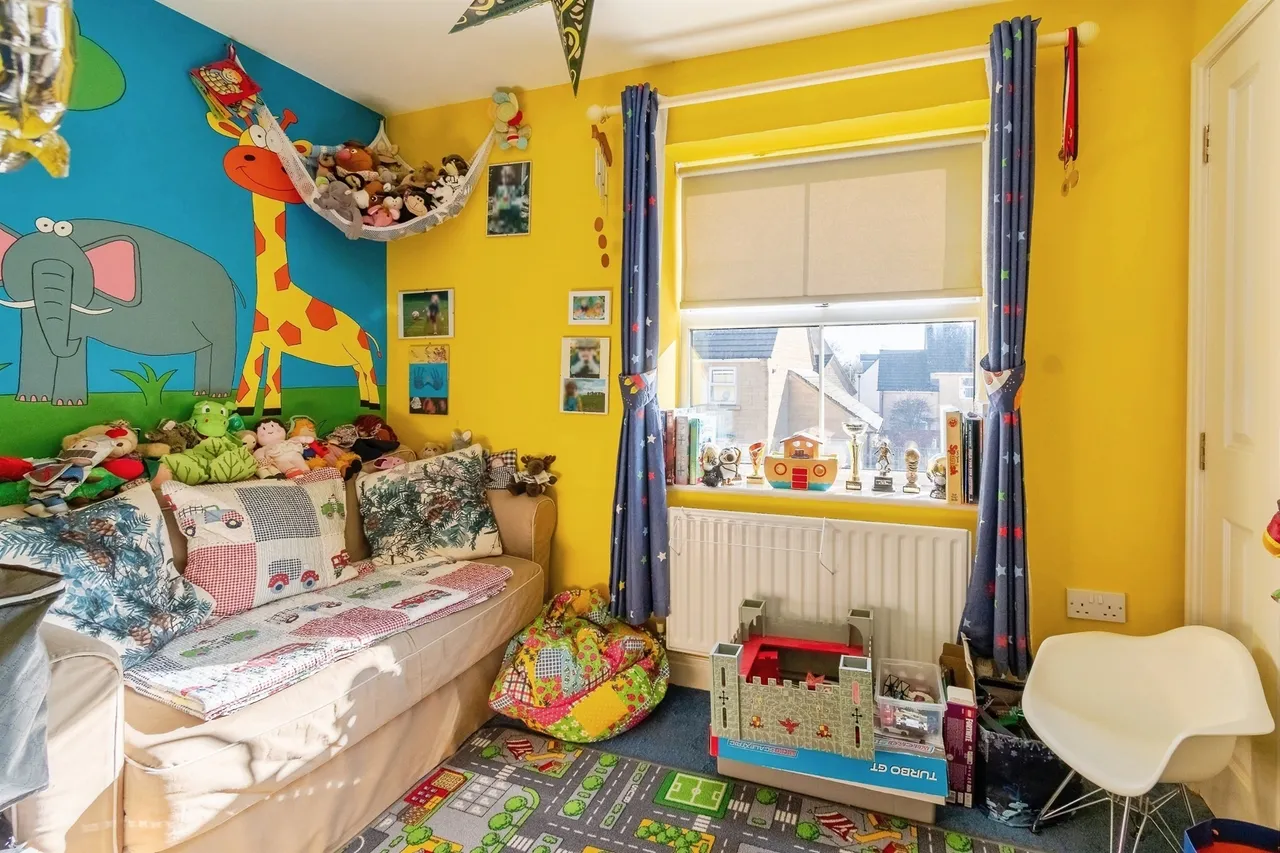 Stone Close, Corsham, SN13, photo 9