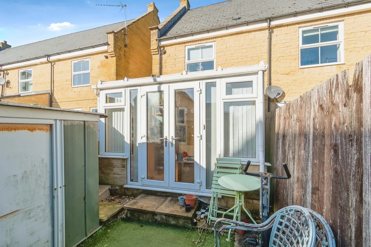 Stone Close, Corsham, SN13, photo 11