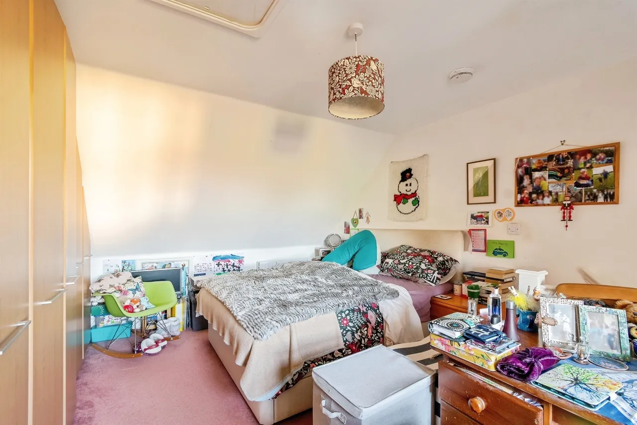 Stone Close, Corsham, SN13, photo 5