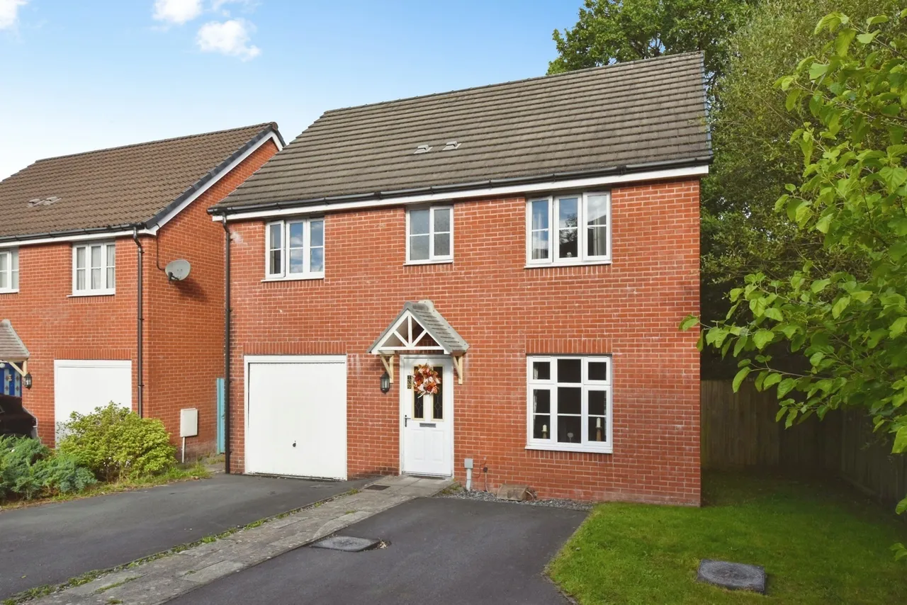 Dol Y Dderwen, Ammanford, SA18, photo 20