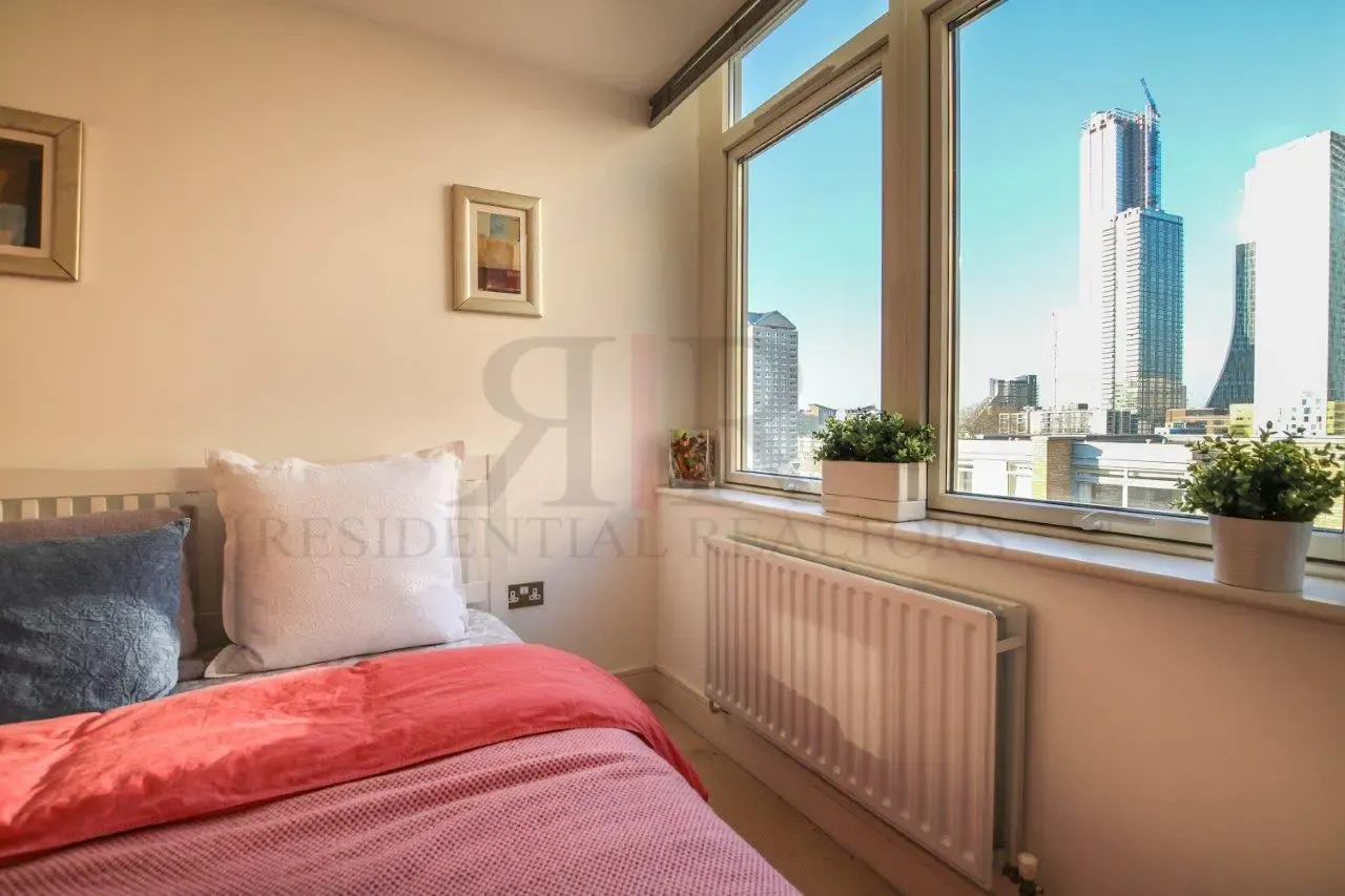 Cassilis Road, E14, photo 2