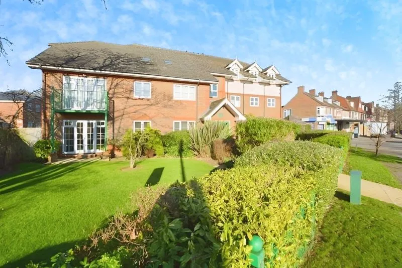 Hanover Court, 432 Uxbridge Road, Pinner, photo 8