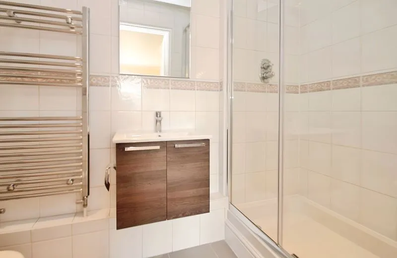 Hanover Court, 432 Uxbridge Road, Pinner, photo 7