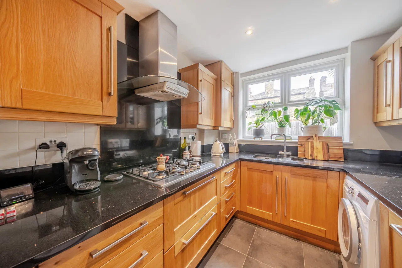 Marlborough Road, London, SW19, photo 9