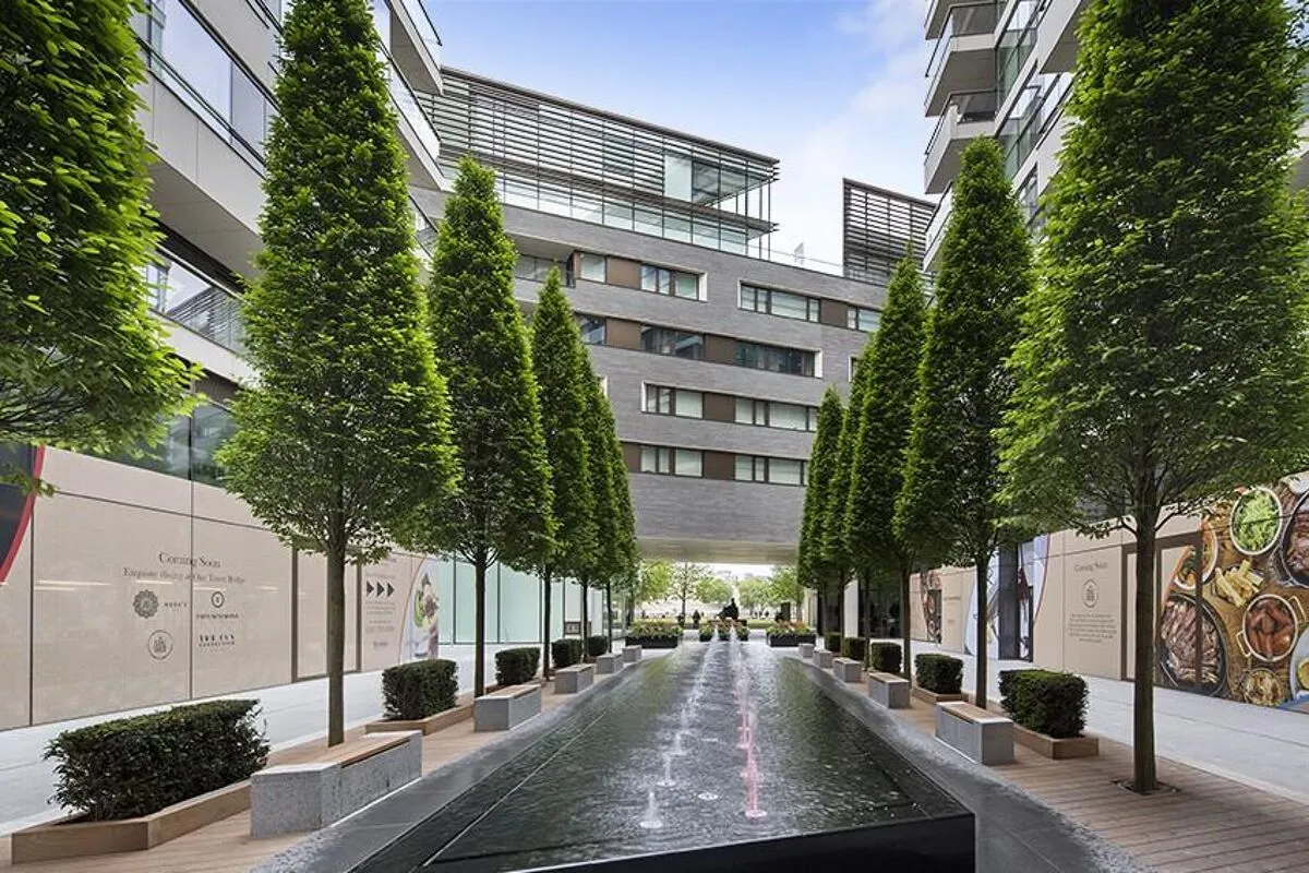 Crown Square, One Tower Bridge, SE1, photo 12