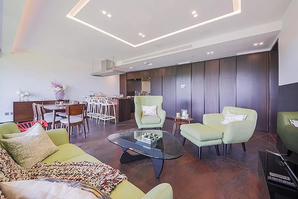 2 bed flat to rent, Crown Square, One Tower Bridge, SE1