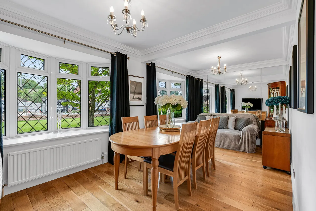Herbert Road, Emerson Park, RM11, photo 13