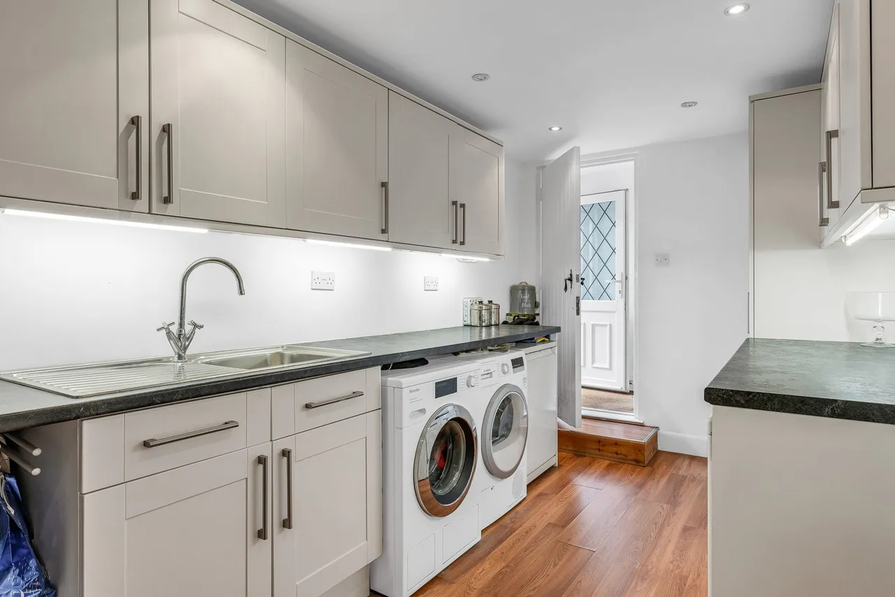 Herbert Road, Emerson Park, RM11, photo 21
