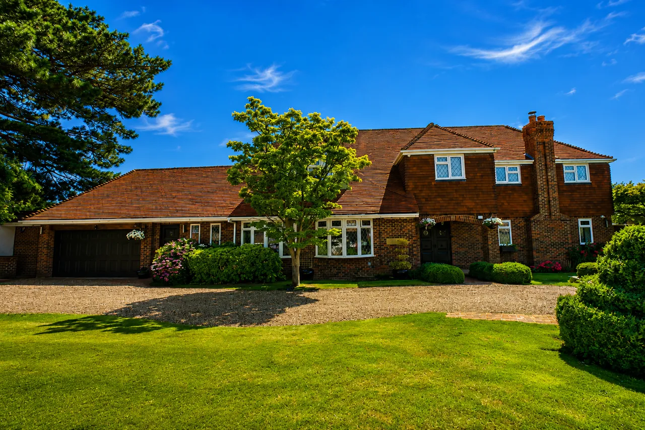 Herbert Road, Emerson Park, RM11, photo 4