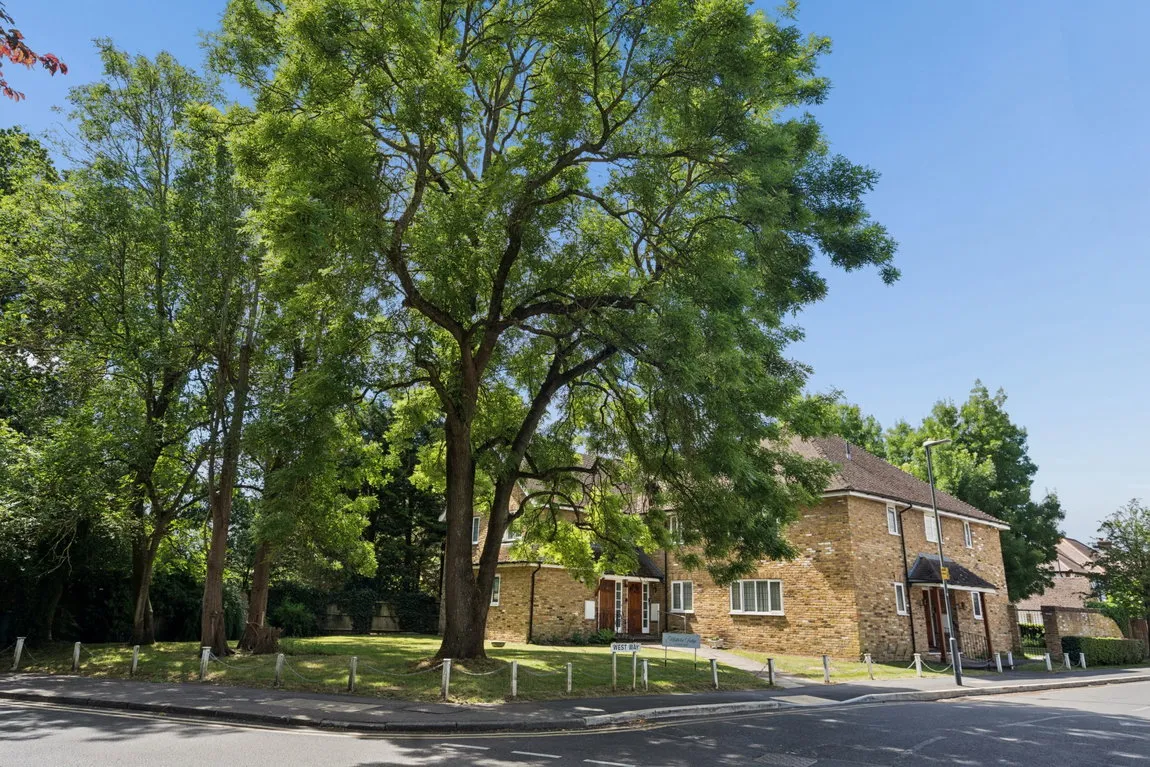 Mistletoe Lodge, Pinner, HA5, photo 16
