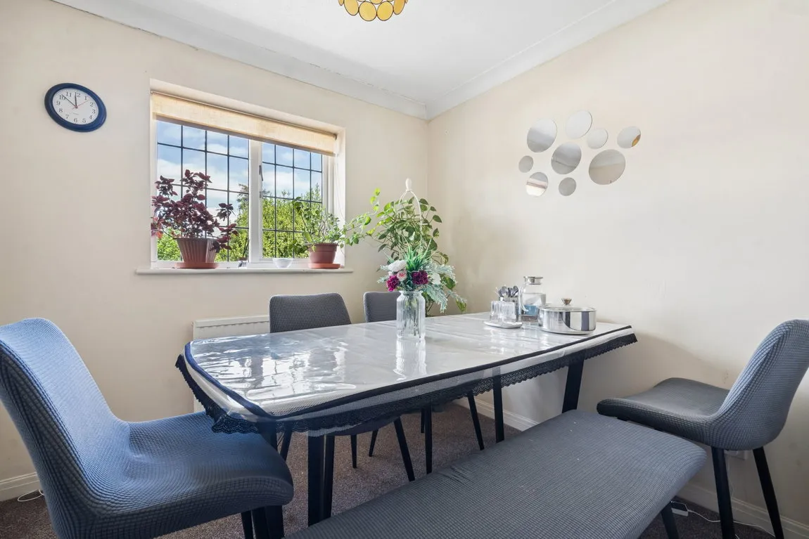 Mistletoe Lodge, Pinner, HA5, photo 4
