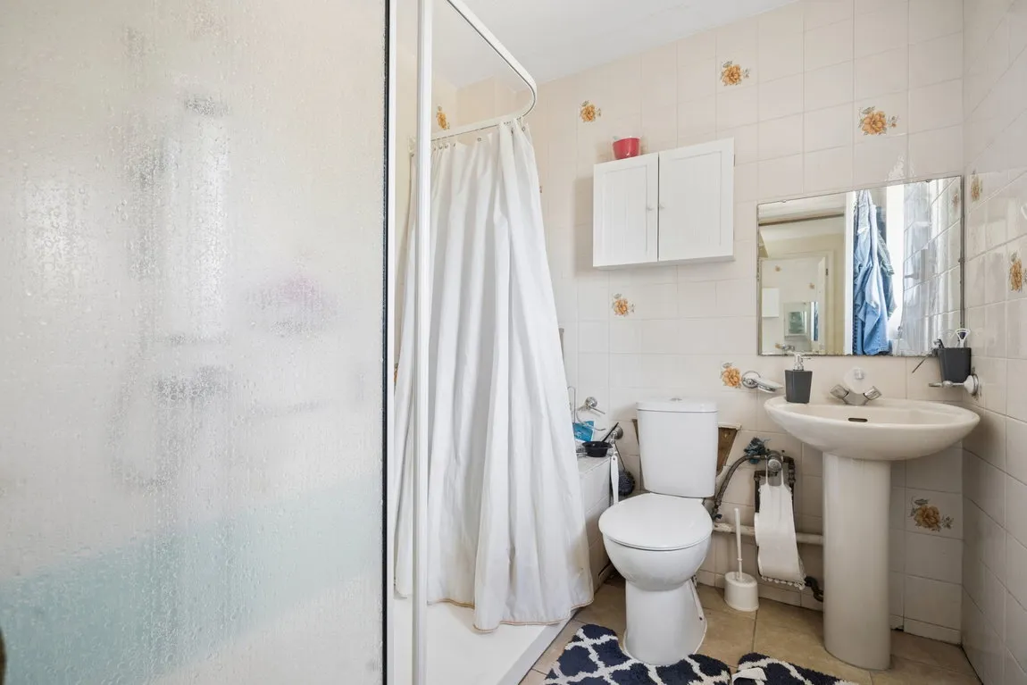 Mistletoe Lodge, Pinner, HA5, photo 9