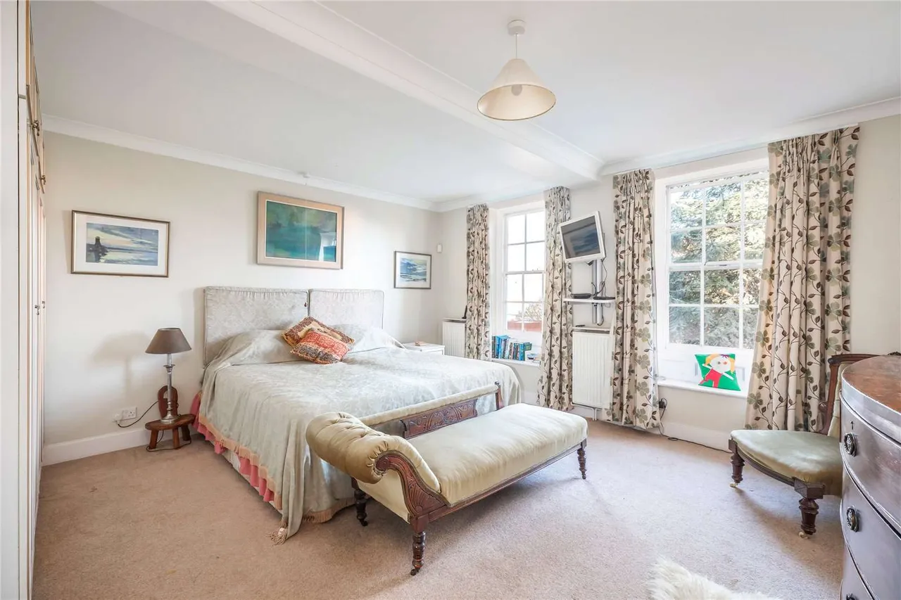 Quay Hill, Lymington, Hampshire, SO41 3AR, photo 7