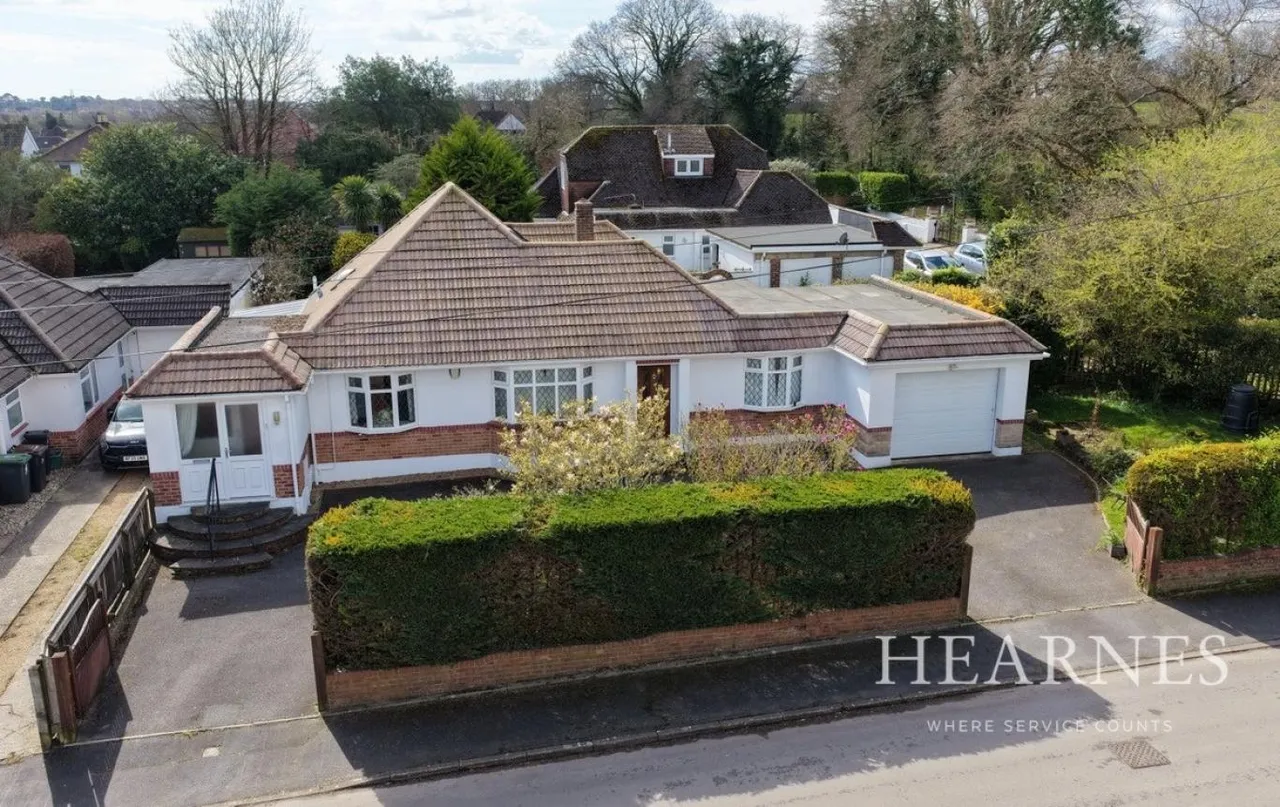 2 bed house for sale, Elm Tree Walk, BH22