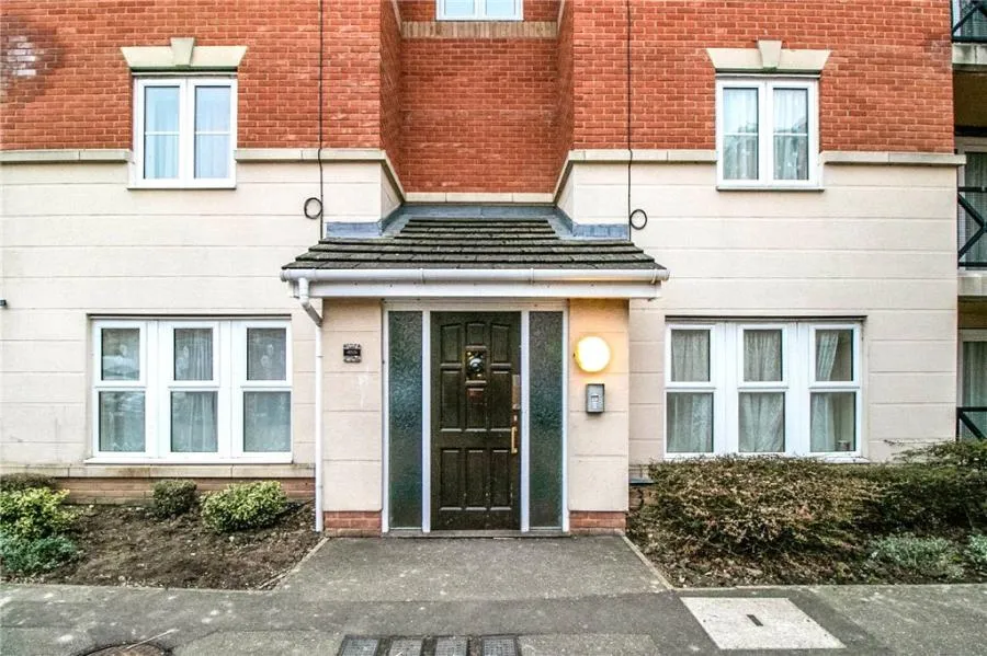 2 bed flat for sale, Collier Way, Southend-on-Sea, SS1