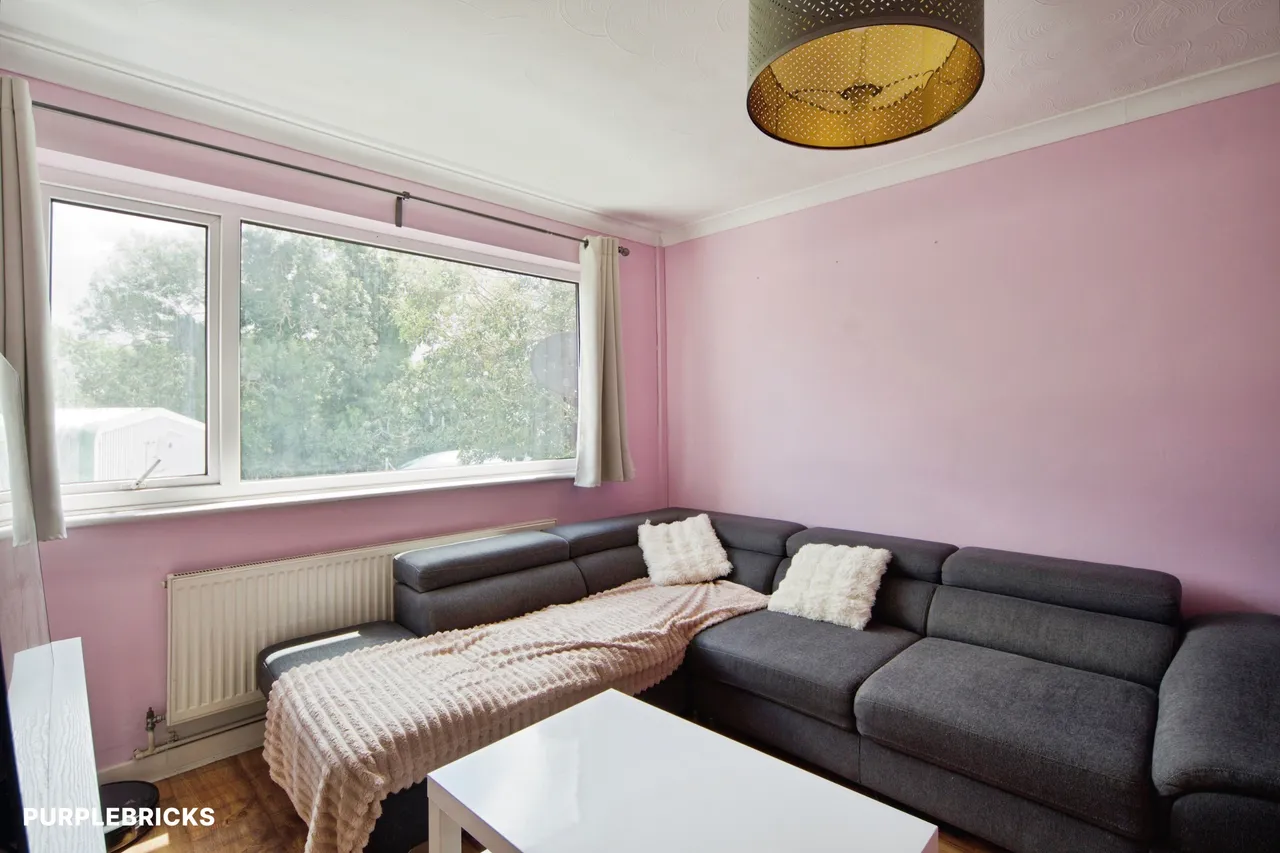 Queens Park Road, Romford, RM3, photo 12