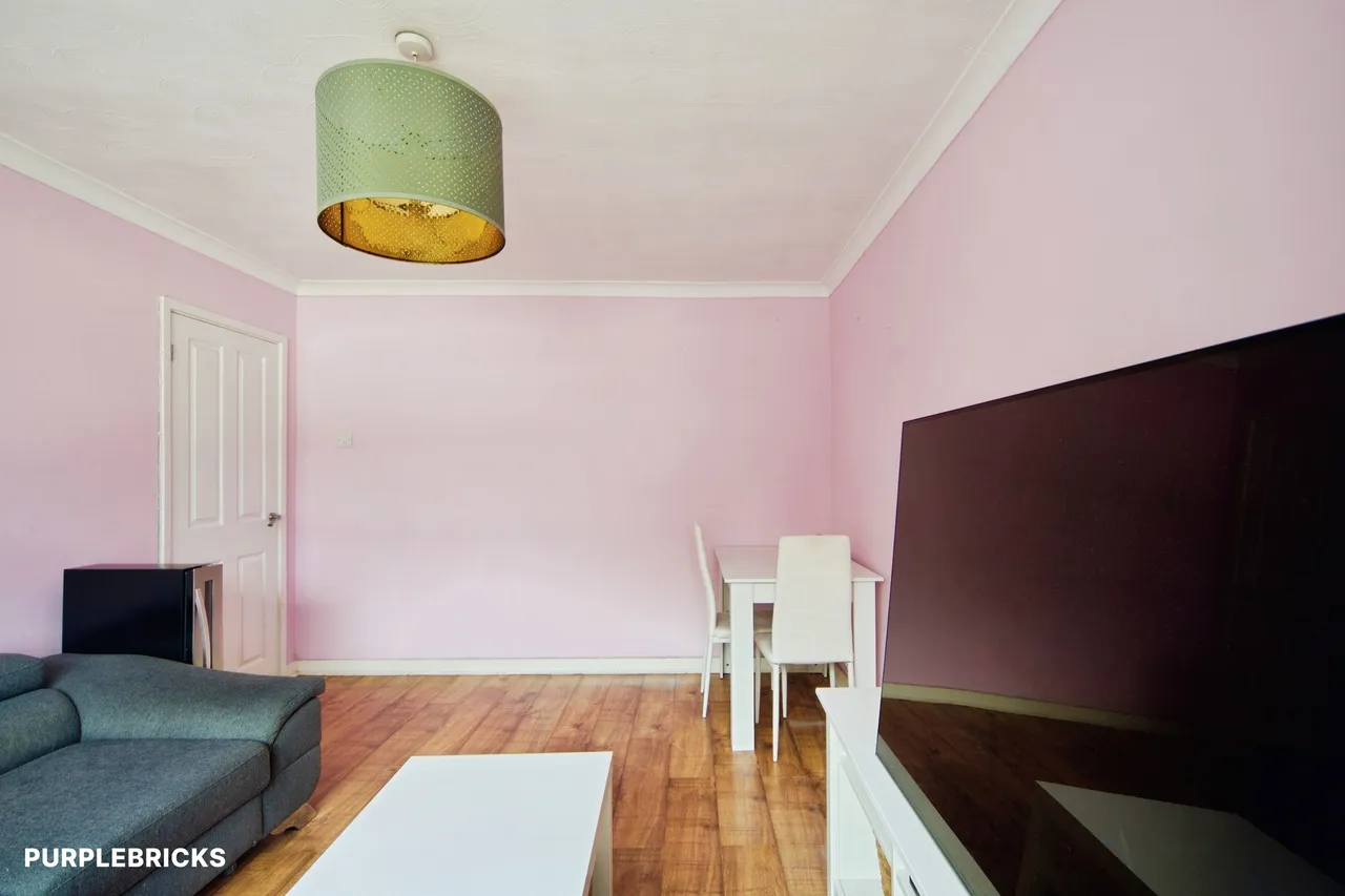 Queens Park Road, Romford, RM3, photo 15