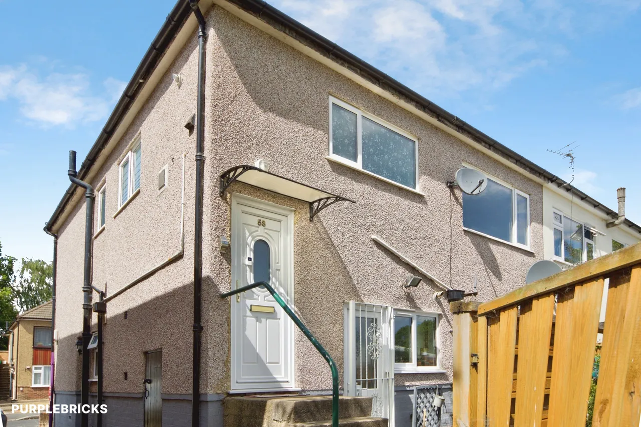 Queens Park Road, Romford, RM3, photo 2