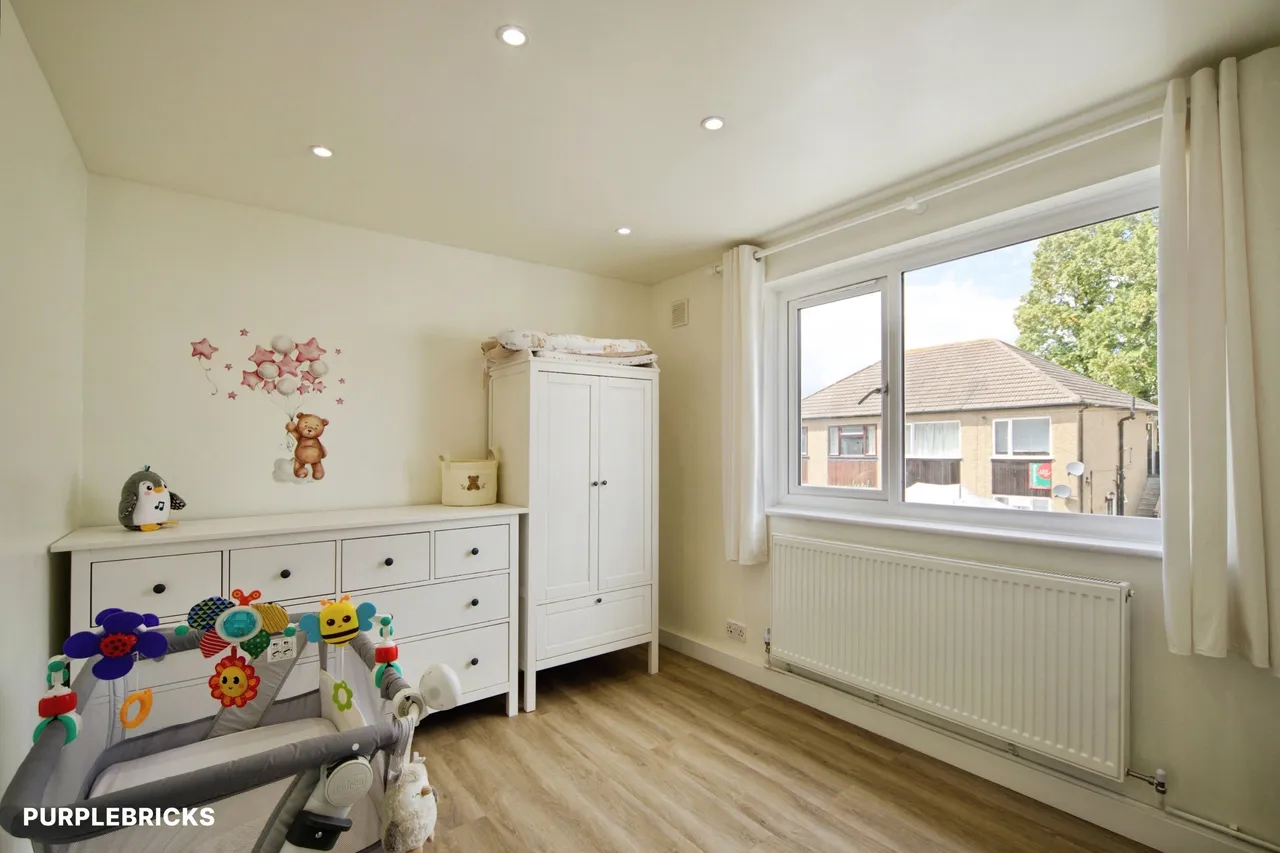 Queens Park Road, Romford, RM3, photo 22